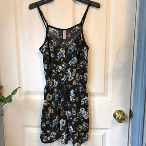 Xhilaration Girl/Women Floral prints for Romper Size S